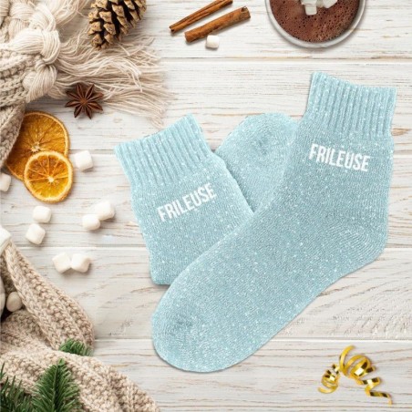 Chaussettes polaires à paillettes bleu ciel message "Frileuse"