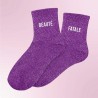 Chaussettes paillettes violettes au message "Beauté Fatale" - Femmes